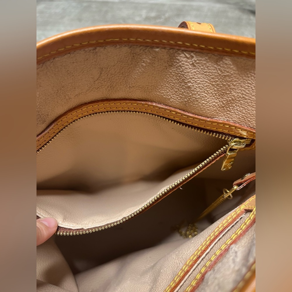 Louis Vuitton Monogram Petit Bucket Bag - Picture 16 of 17